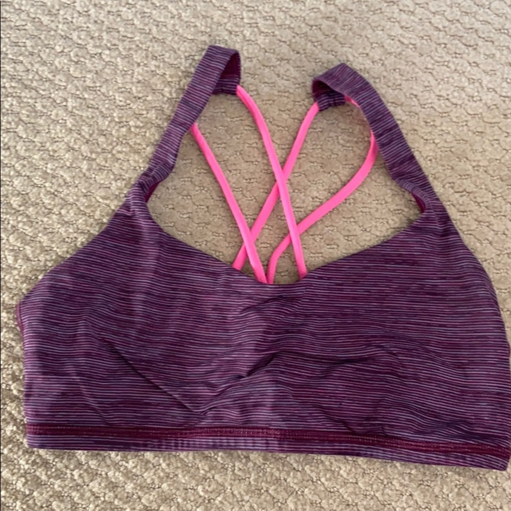 Lululemon sports bra